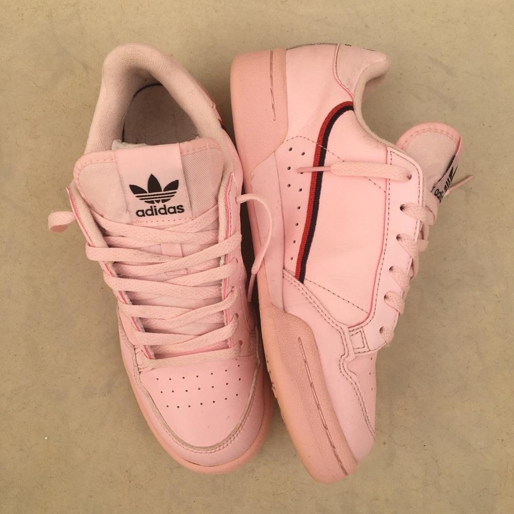 Retro Adidas - Picture 2 of 9
